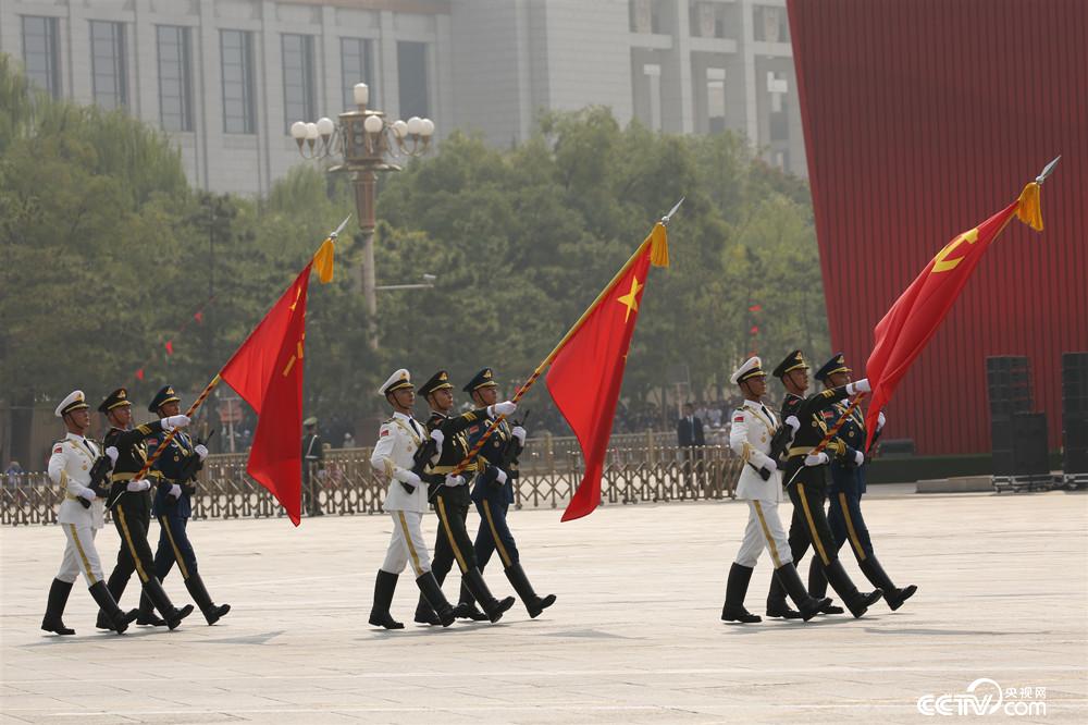 有“颜”又有“料”这样看阅兵才够爽！